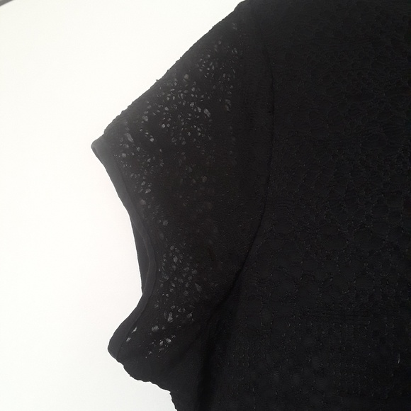 Calvin Klein Black Lace T, Zipper in Back - Picture 6 of 6